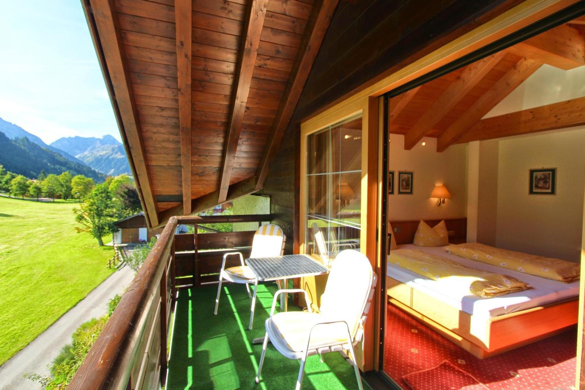 Gatterhof Hotel Riezlern Szoba fotó